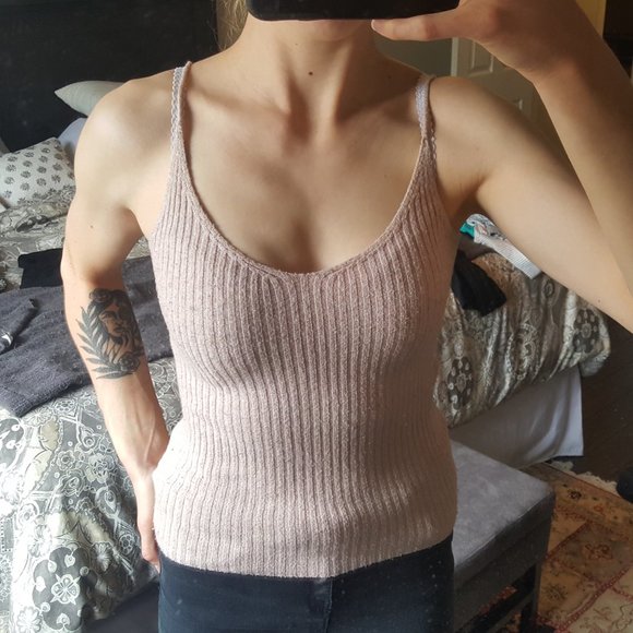 Light pink American Eagle tank - Picture 1 of 2